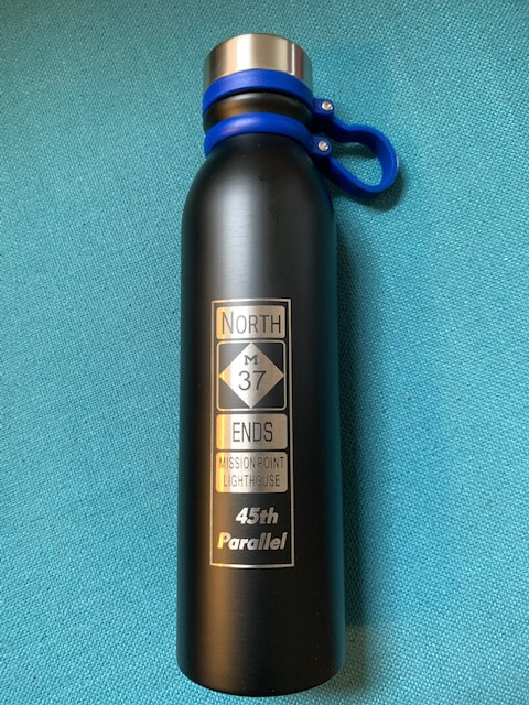 Metal - water bottle, engraved black